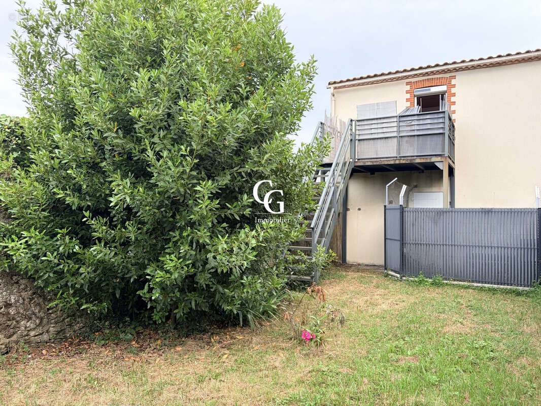 Appartement à SAINT-LEGER-LES-VIGNES