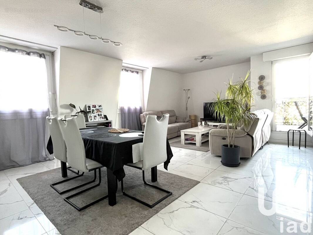 Photo 1 - Appartement à CRETEIL