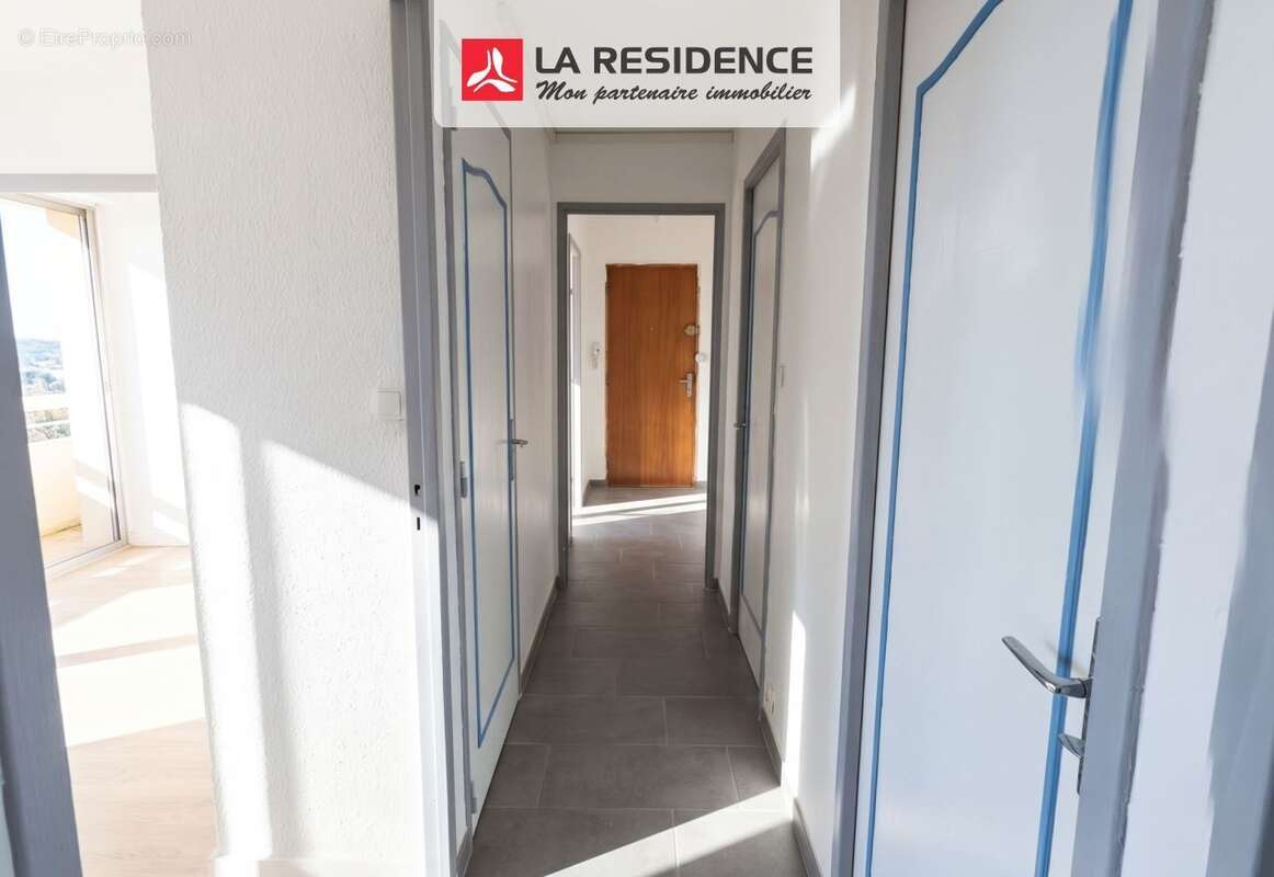 Appartement 70 m² à Valence  - photo 9