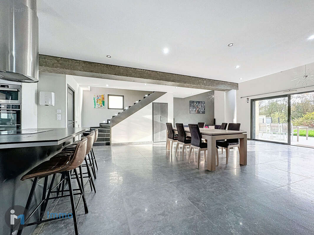 Photo 3 - Maison à SAINT-PARRES-AUX-TERTRES