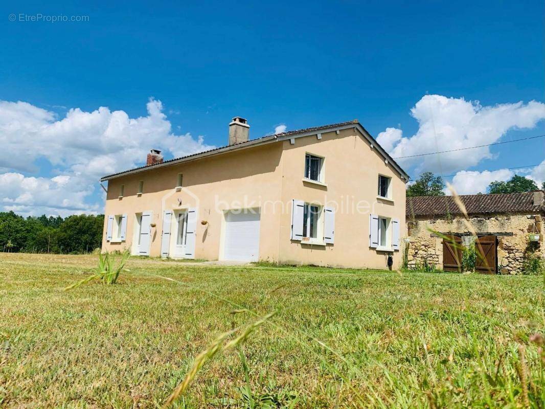 Maison à LE FOUILLOUX