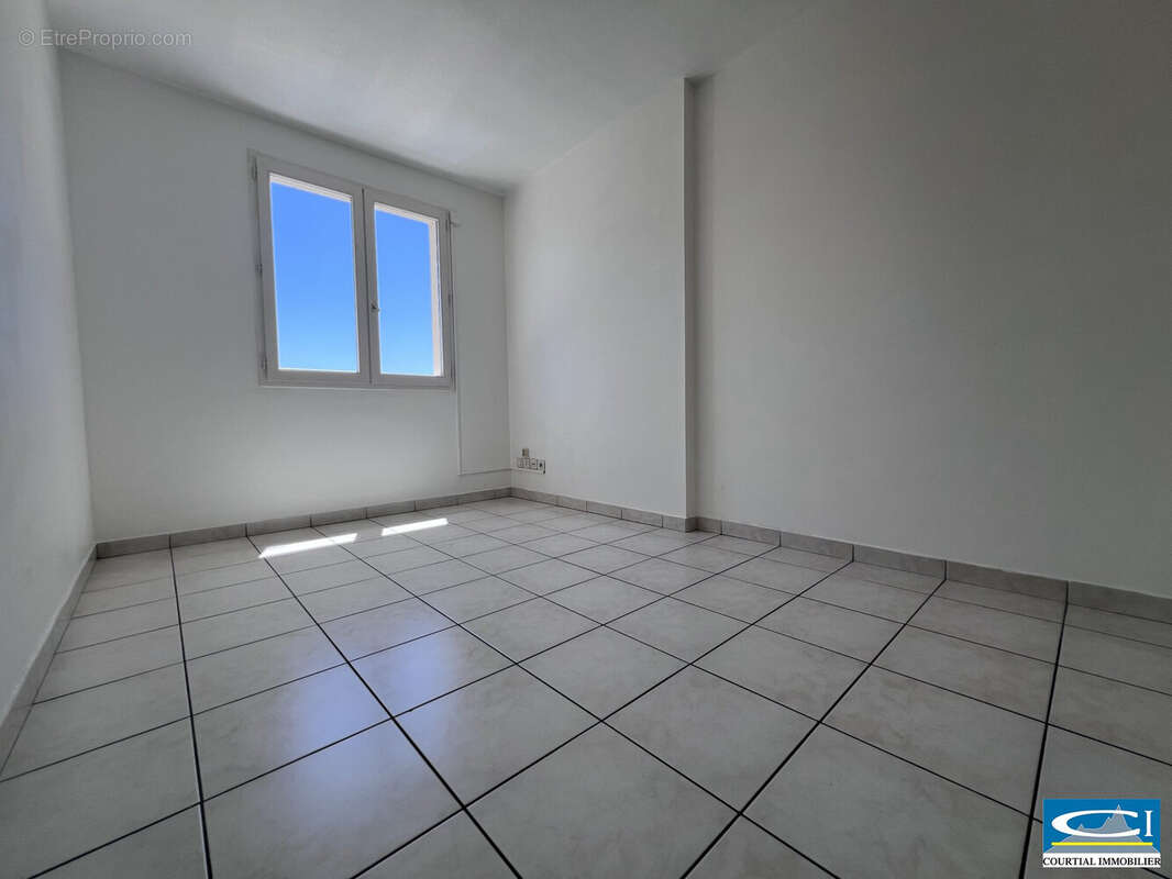 Appartement à TOURNON-SUR-RHONE