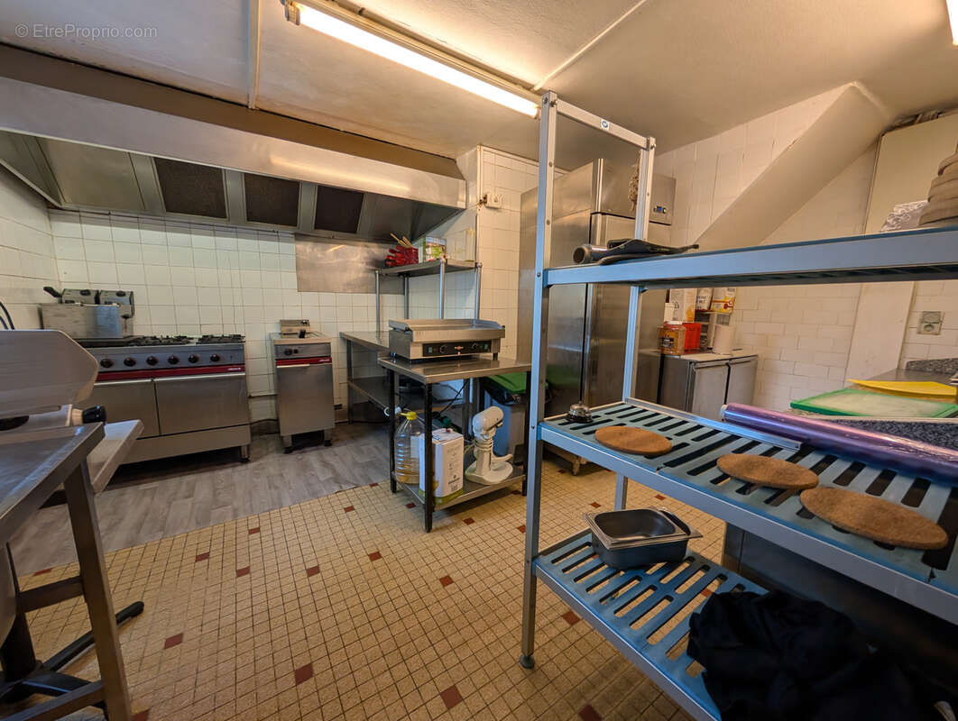 Commerce à PLELAN-LE-GRAND