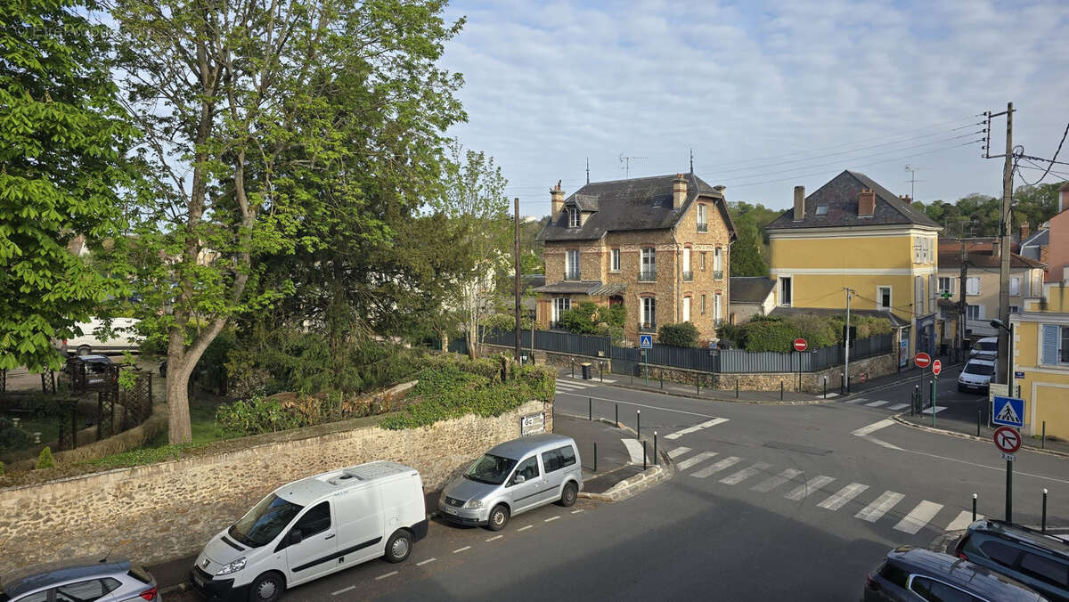Appartement à LIMOURS