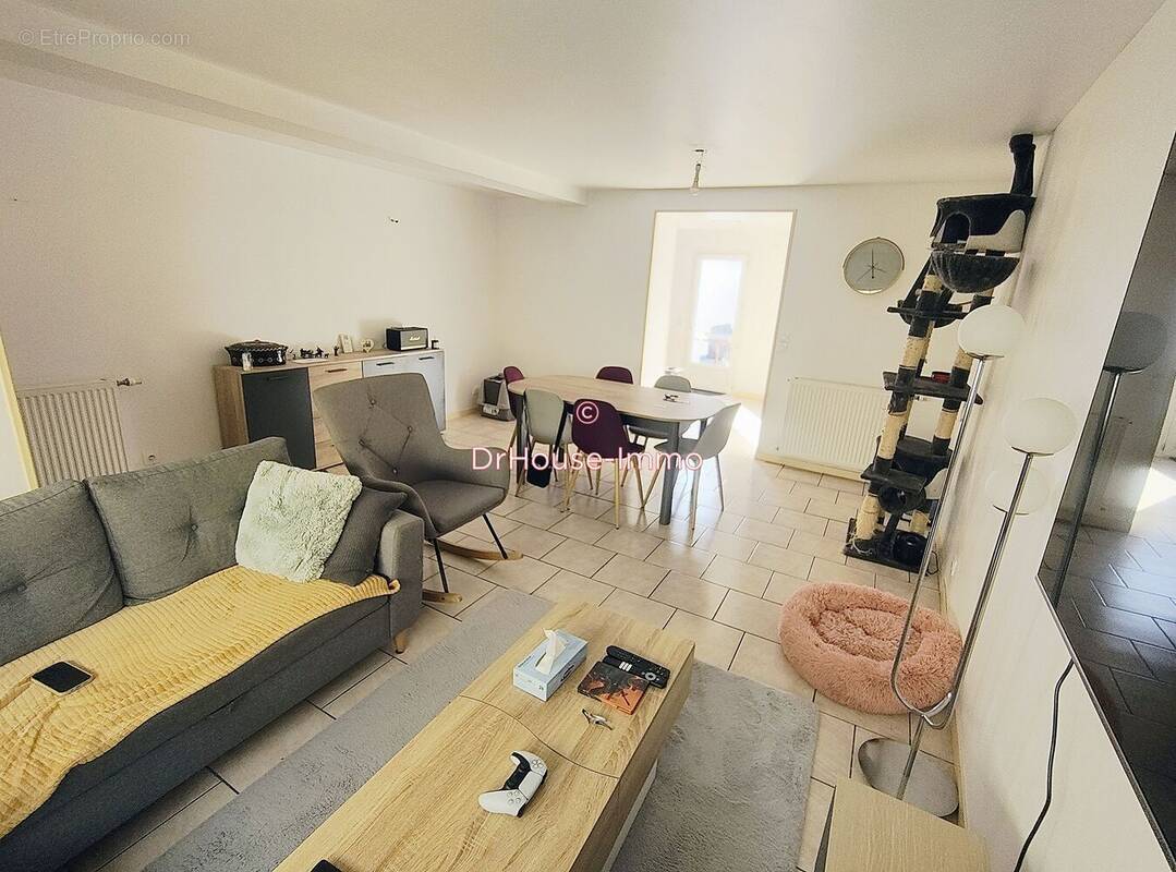 Maison à MARLY-LA-VILLE