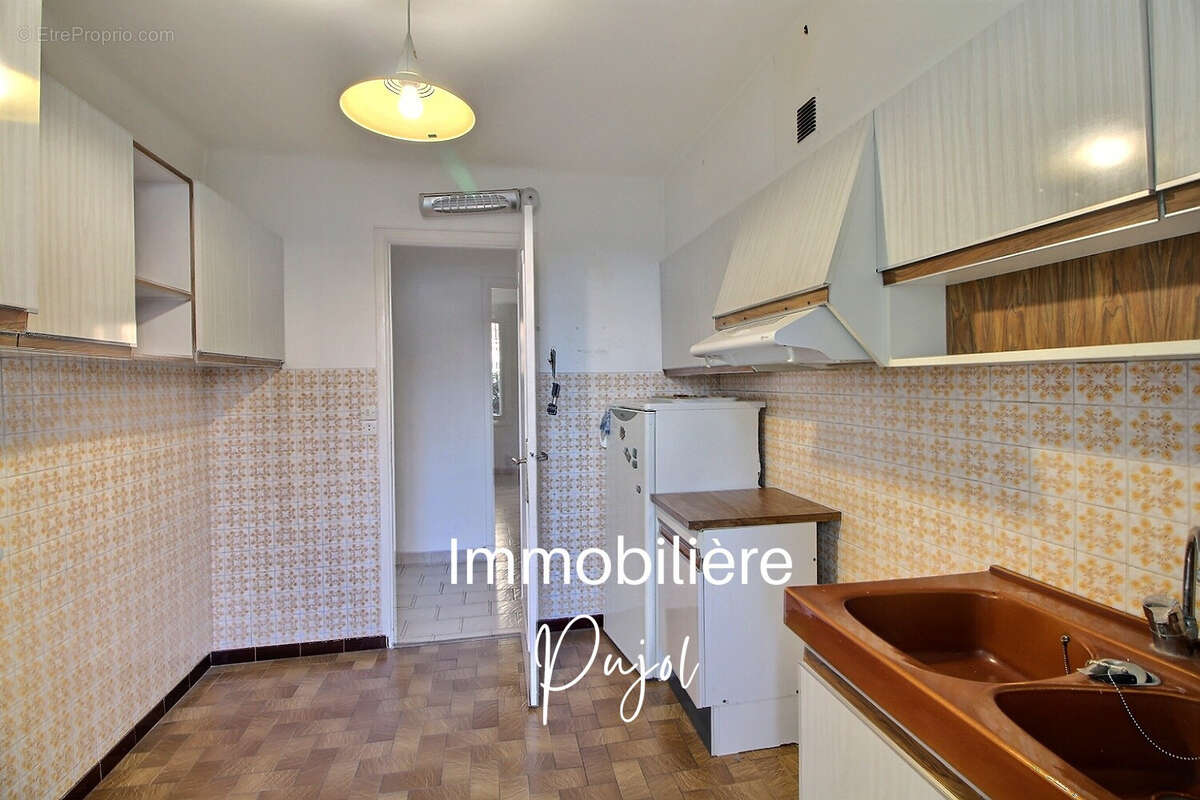 Appartement à MARSEILLE-6E