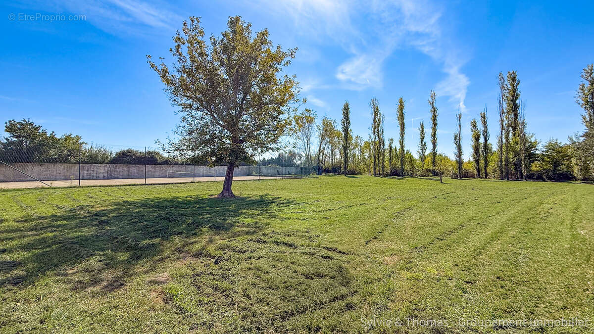 Maison à CADEROUSSE
