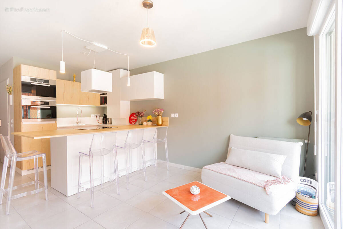 Appartement à MARSEILLE-2E