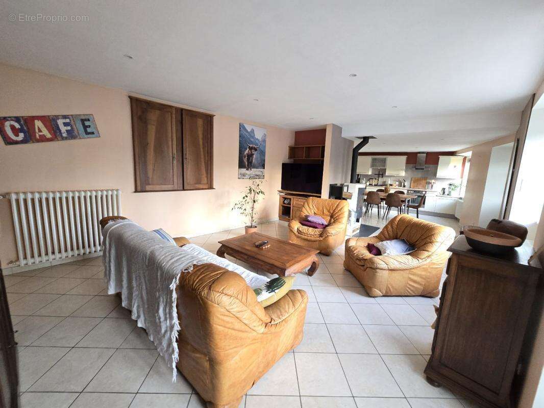 Maison à SALMIECH