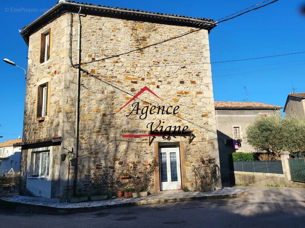 Maison à MOLIERES-SUR-CEZE