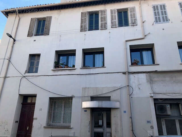 Appartement à MARSEILLE-2E