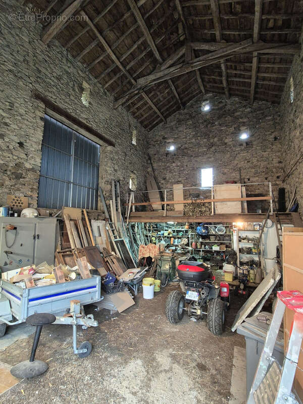 Maison à LACAUNE