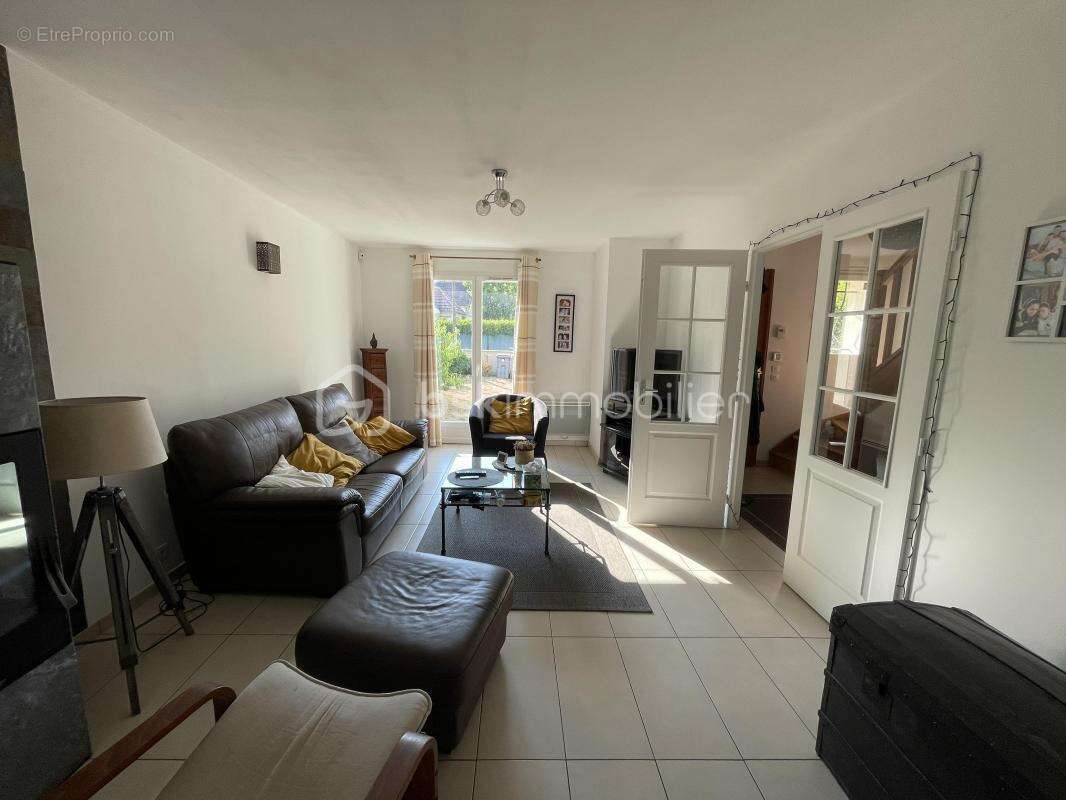 Maison BOIS LE ROI - 131m² - 4 chambres - photo 3