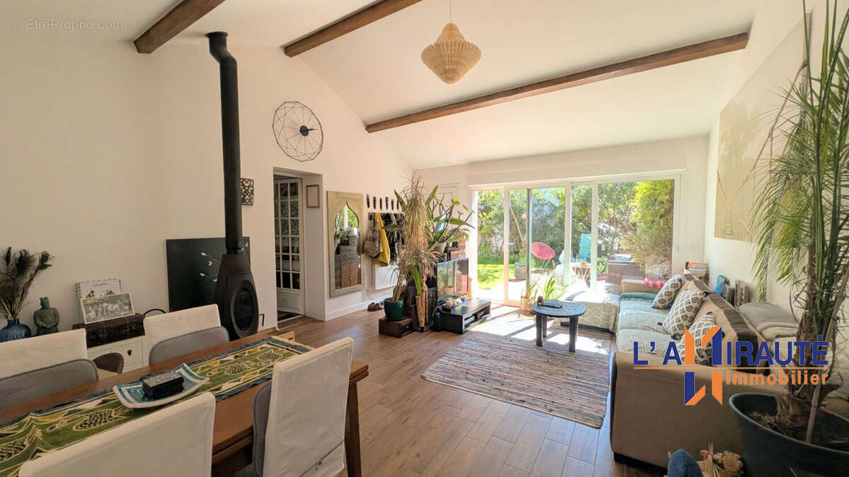 Maison à HOUILLES