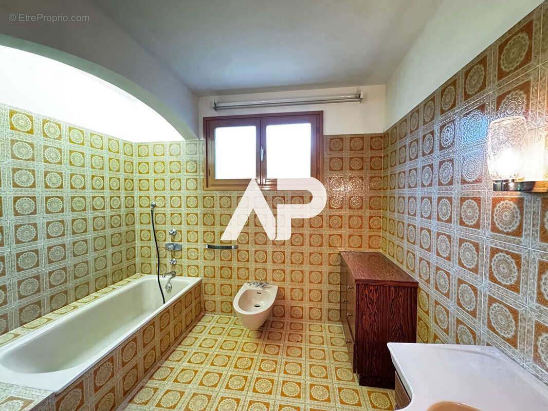 Maison à MONTMORENCY