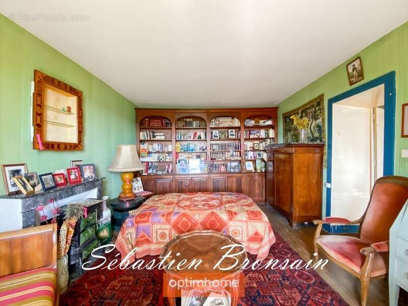 Maison à CHATEAU-CHALON