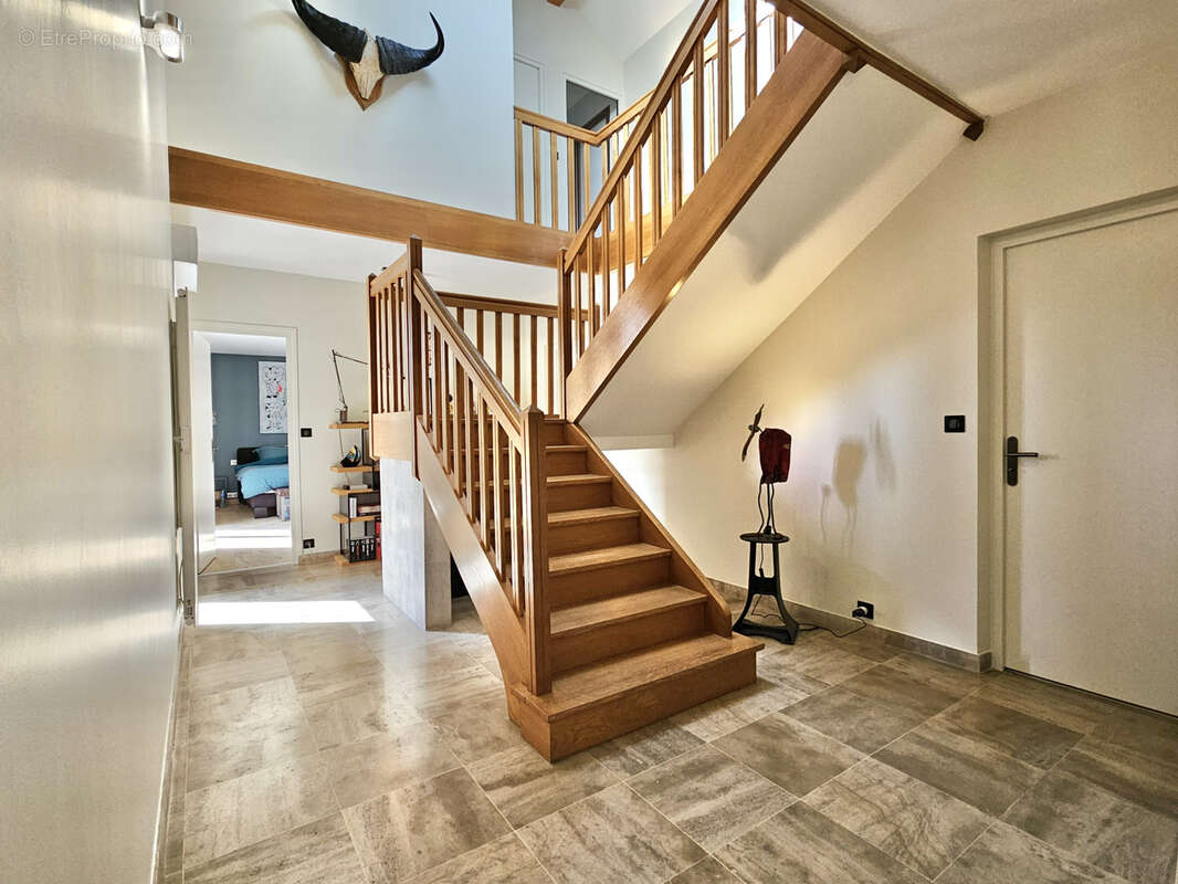 Maison à LAY-SAINT-CHRISTOPHE