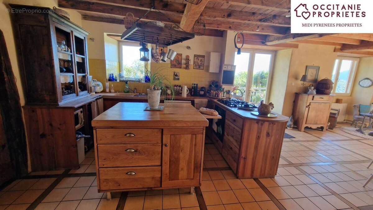 Maison à ESPLAS-DE-SEROU