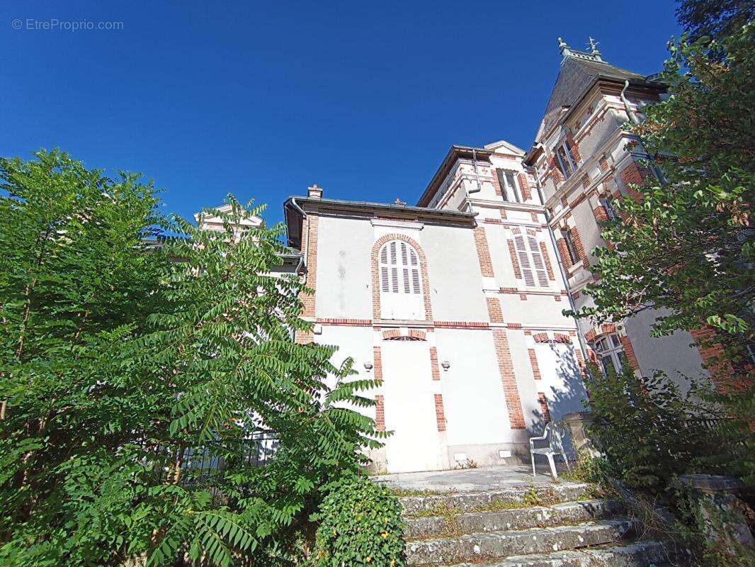 Maison à COSNE-COURS-SUR-LOIRE