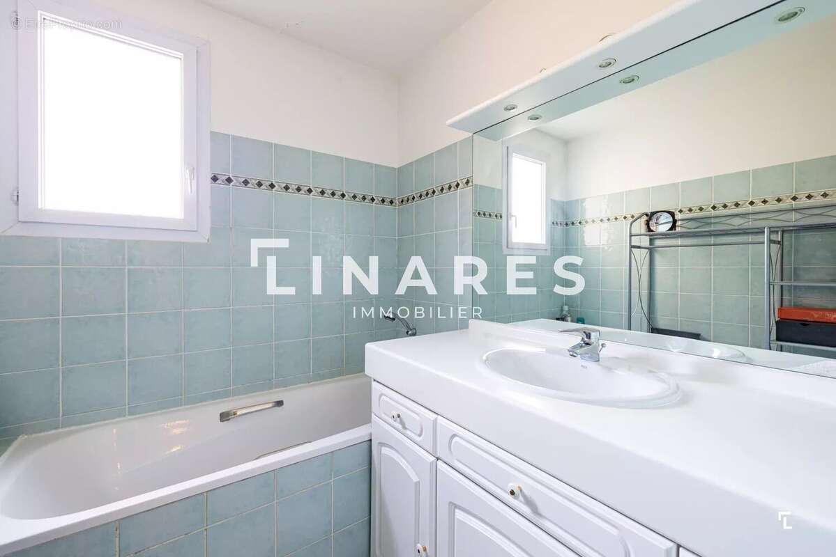 Appartement à MARSEILLE-9E