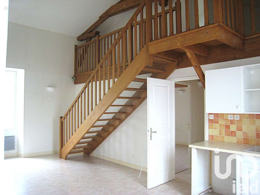 Photo 6 - Appartement à BARBEZIEUX-SAINT-HILAIRE