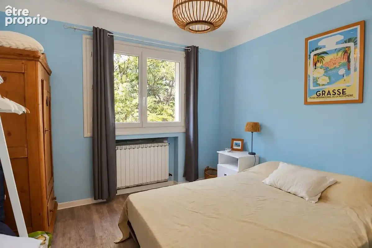 Tourrettes - Villa avec dépendance, piscine et vue - photo 12