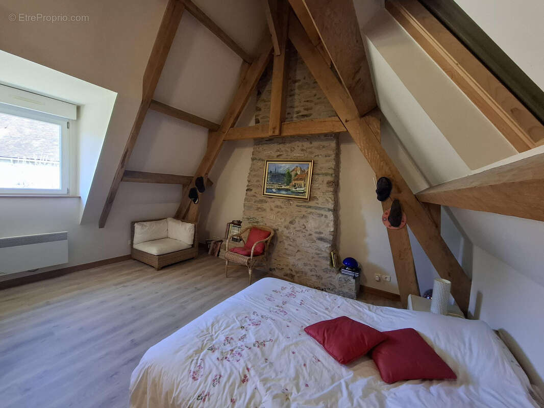 Maison à GENIS