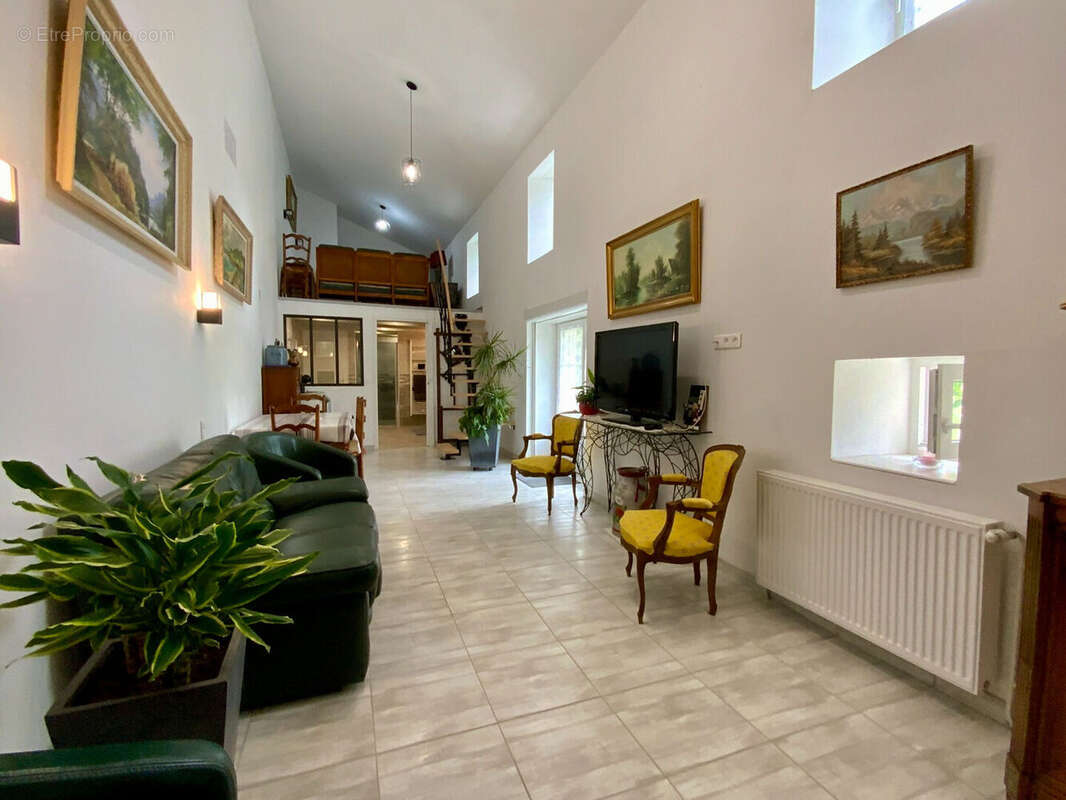 Maison à JONZAC