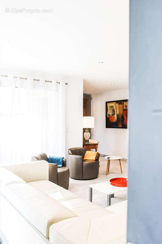 Maison à VAUX-SUR-MER