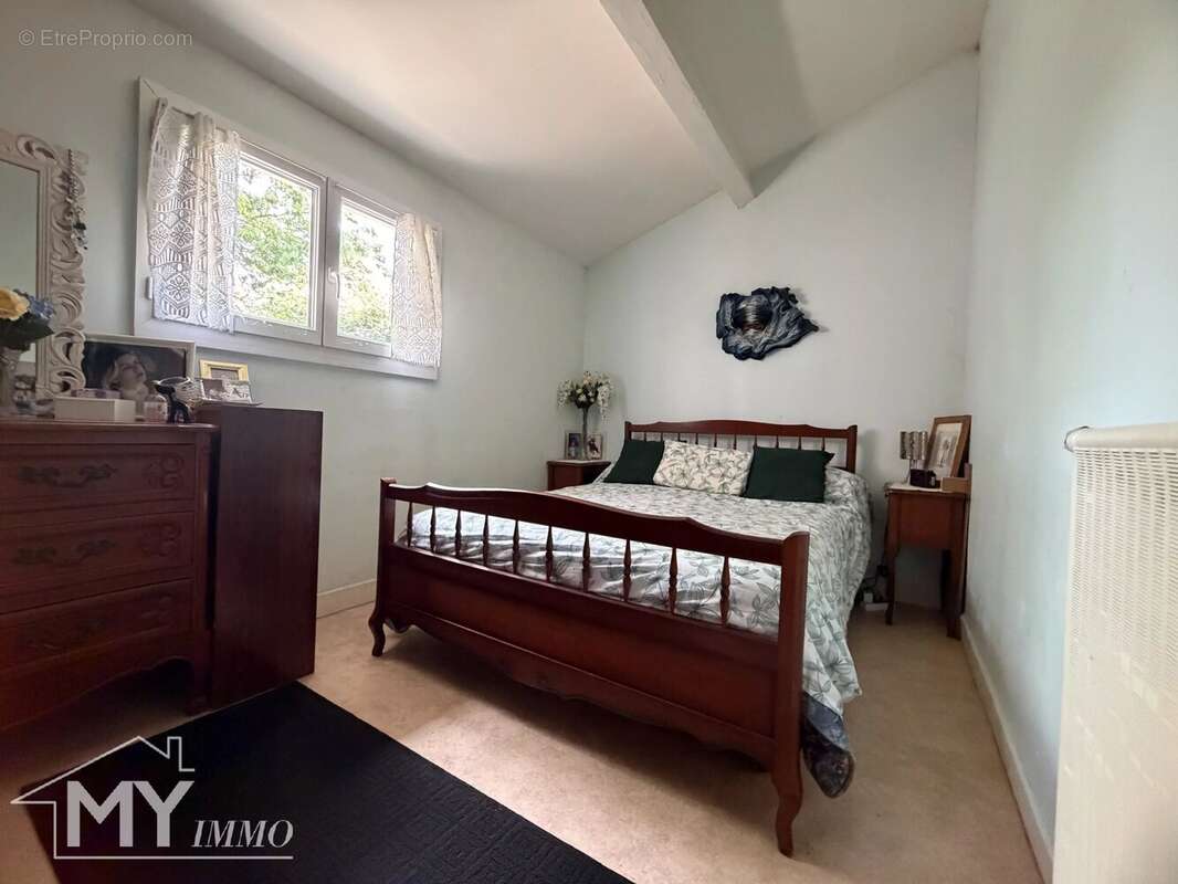 Maison à SAINT-LAURENT-DES-VIGNES