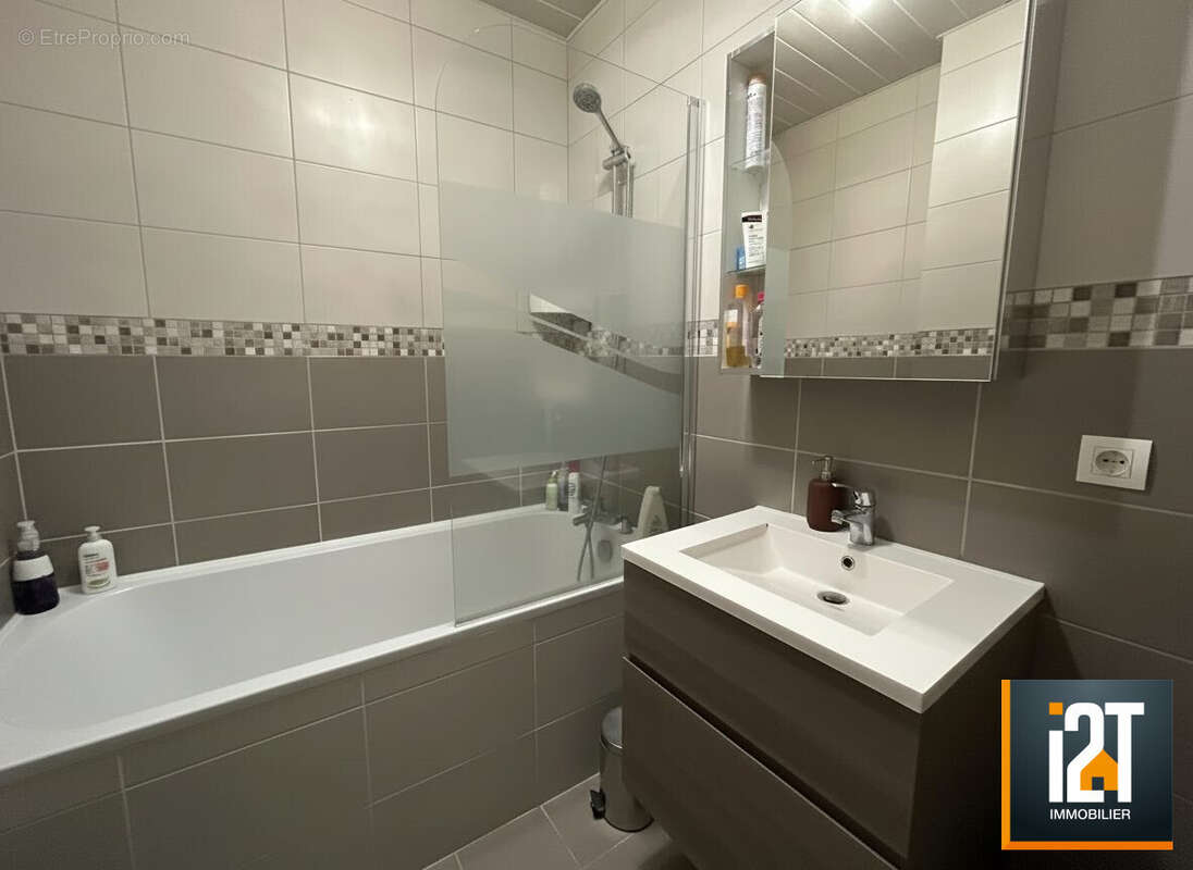 Appartement à SAINT-GENIES-DE-MALGOIRES
