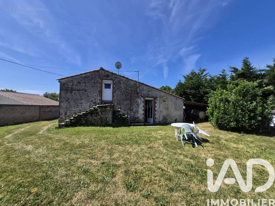Photo 1 - Maison à NESMY