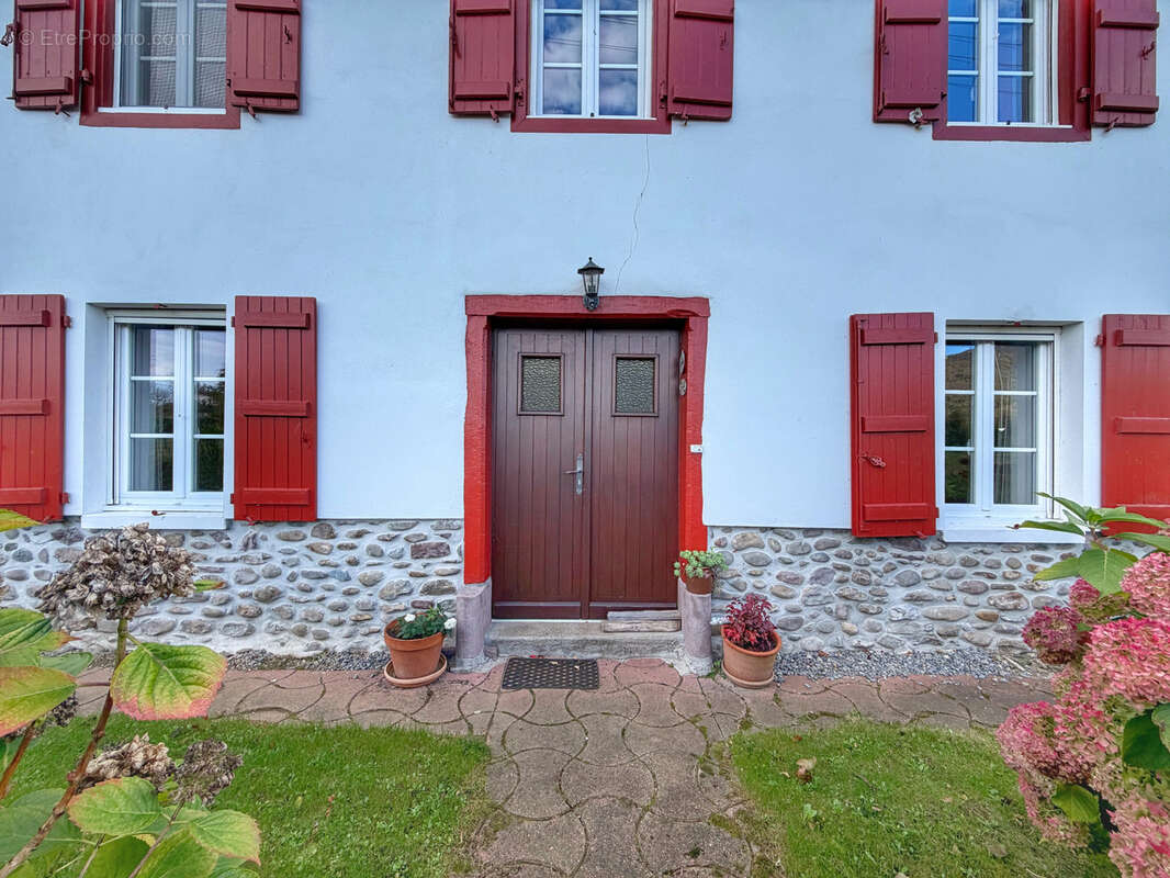 Maison à SAINT-JEAN-PIED-DE-PORT