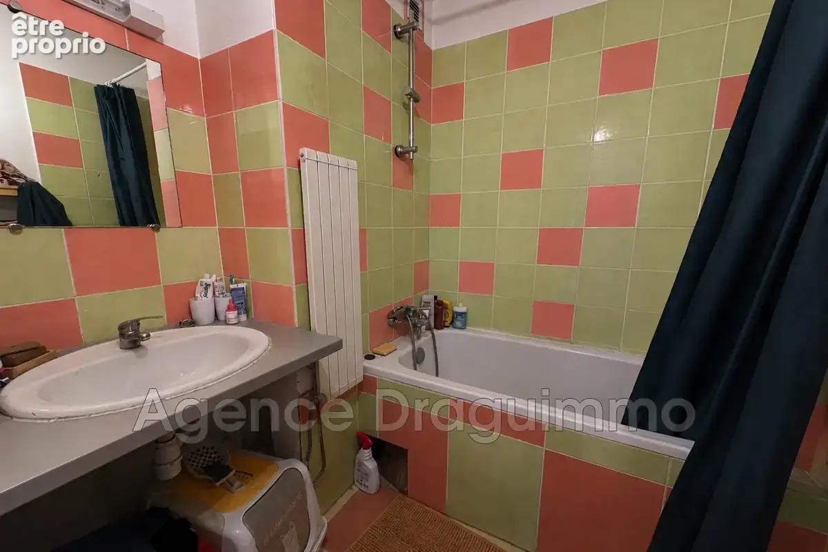 Appartement 65 m² à Draguignan  - photo 8