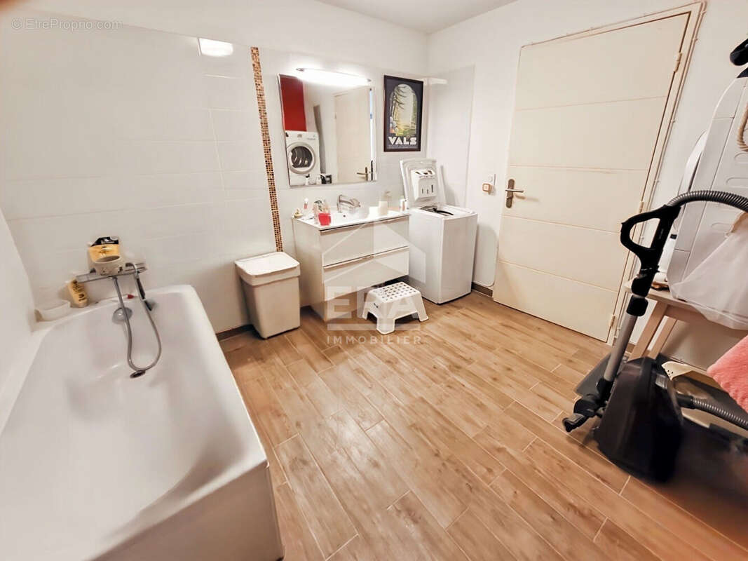 Appartement à VITROLLES