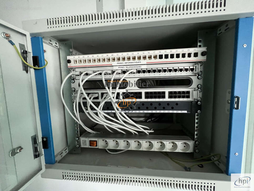 Commerce à VABRES-L&#039;ABBAYE