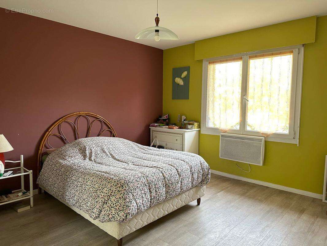 Maison indépendante de 180 m2 avec terrain de 1582 m2 - photo 7