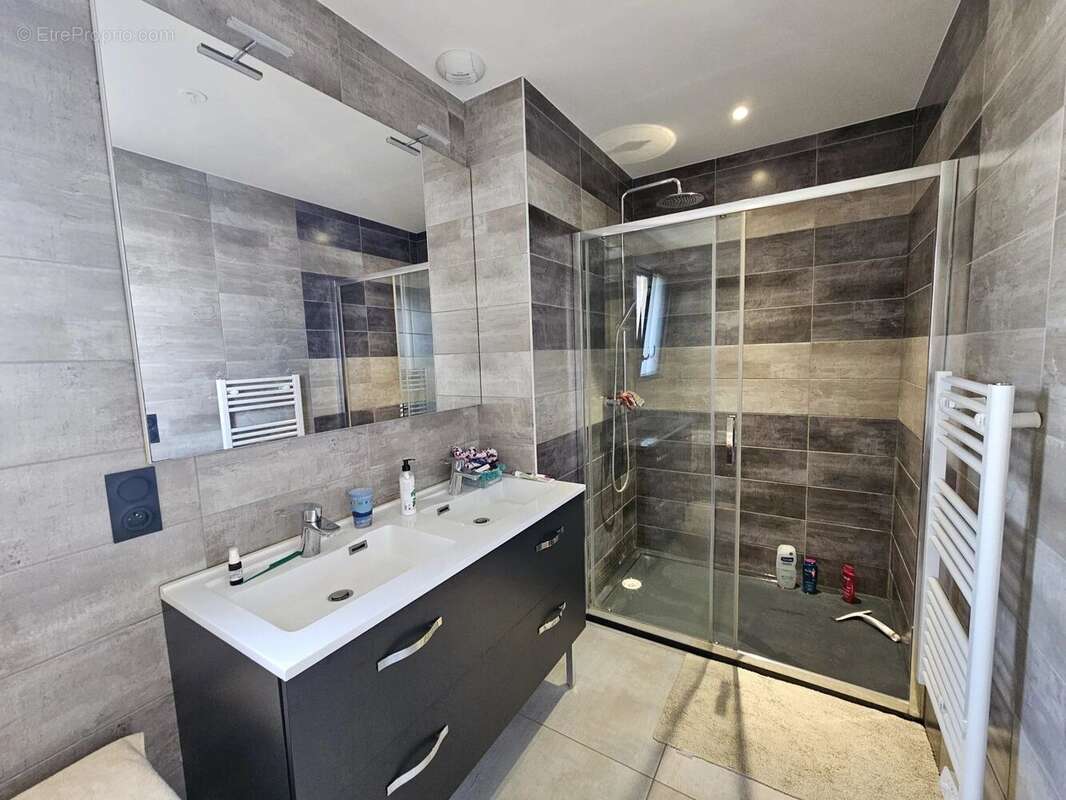 Maison à SAINT-JEAN-DE-LIVERSAY