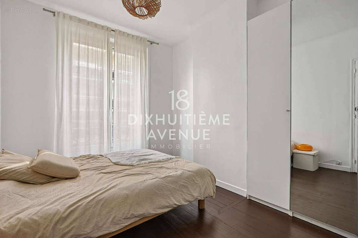 Appartement à PARIS-18E