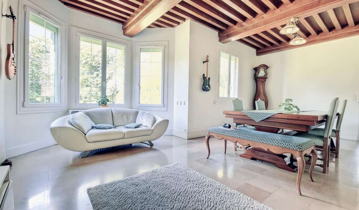 Maison de maître, 6 chambres, parc arboré de 4 566 m², dépendances - photo 9