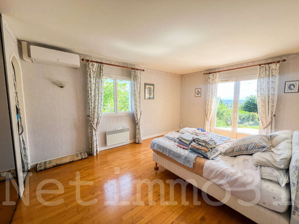 magnifique vue pour cette maison en plein centre ville - photo 4