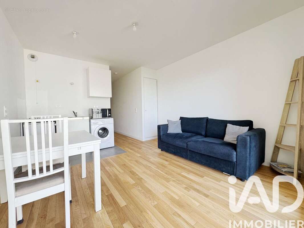 Photo 2 - Appartement à ISSY-LES-MOULINEAUX