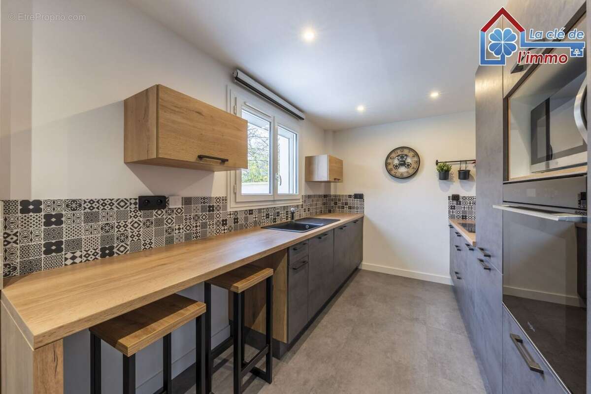 Maison à MOISSY-CRAMAYEL