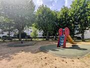 Appartement à LES CLAYES-SOUS-BOIS