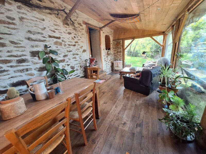 Maison à GAGNAC-SUR-CERE