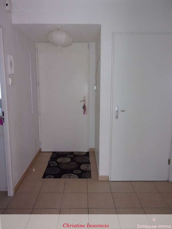 Maison 84 m² à Saint-Yzan-De-Soudiac  - photo 23