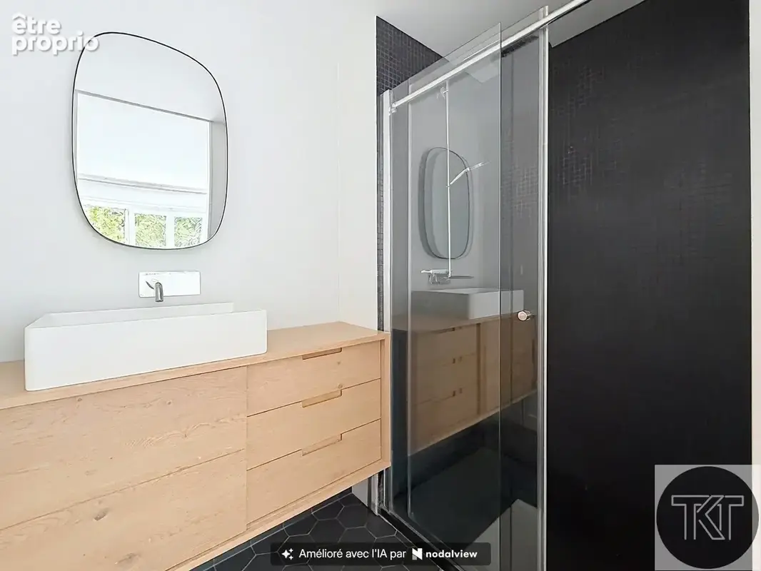 Appartement 104 m² traversants  3 chambres  garage  cave  deux balcons - photo 8