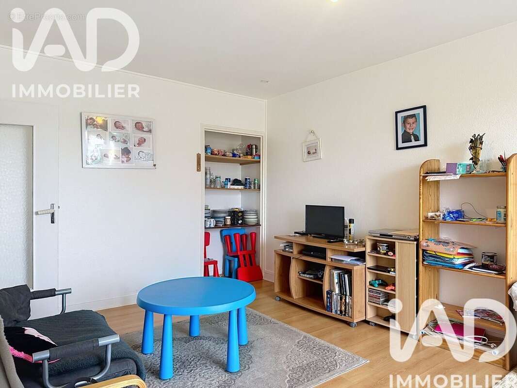 Photo 2 - Appartement à CHATEAU-RENARD
