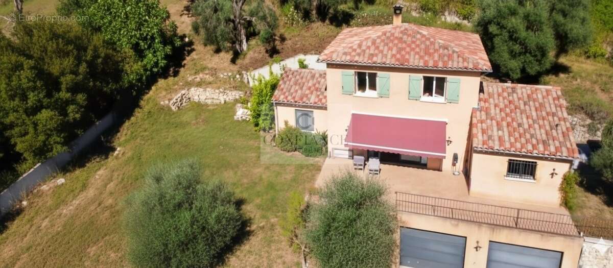 Maison à TOURRETTES-SUR-LOUP