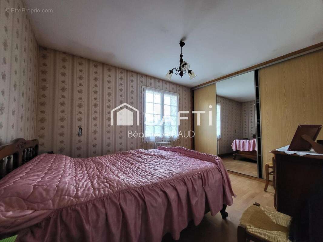 Photo 6 - Maison à SAULGOND